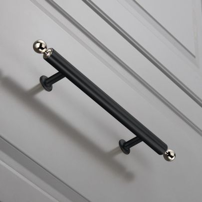 Heathcote Bar pull