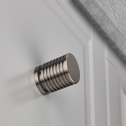 The image shown below is Graphite finish