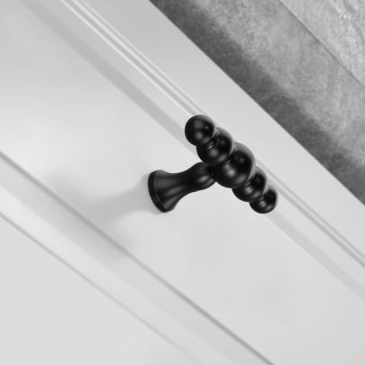 The image shown below is Caterpillar T Knob in Matt Black finish